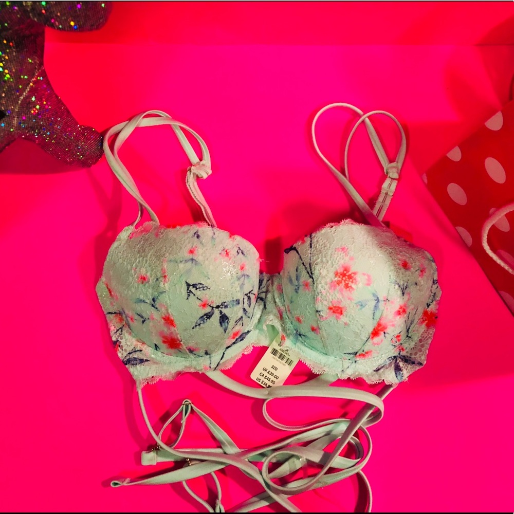 💝 LIMITED EDITION DATE BRA 💝